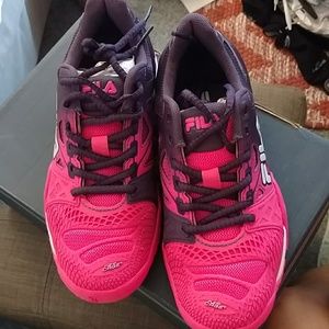 Fila Cage Delirium Tennis Court Shoes NWT Fila Cage Delirium Tennis Court Shoes NWT